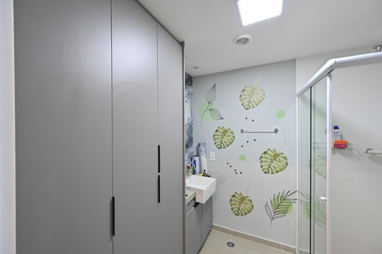 Banheiro Social de kitnet/studio à venda com 1 quarto, 26m² em Vila da Saúde, São Paulo
