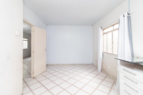 Quarto 2 de casa para alugar com 2 quartos, 130m² em Cavalhada, Porto Alegre