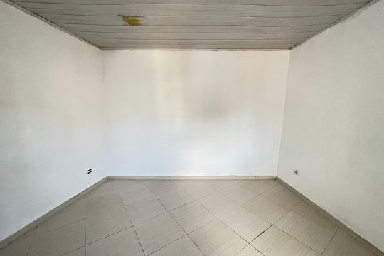 Sala/Quarto de casa para alugar com 1 quarto, 30m² em Jaguaré, São Paulo