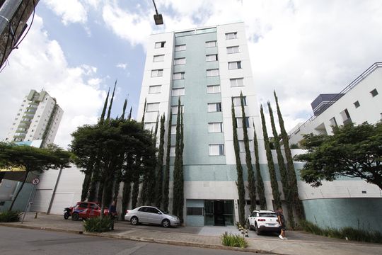 Fachada de apartamento à venda com 4 quartos, 270m² em Estoril, Belo Horizonte
