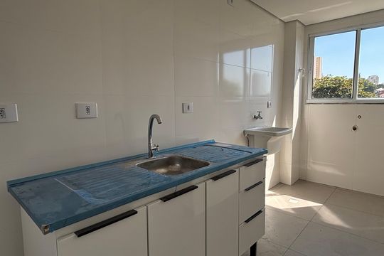 Cozinha de apartamento para alugar com 1 quarto, 38m² em Vila Monte Alegre, São Paulo