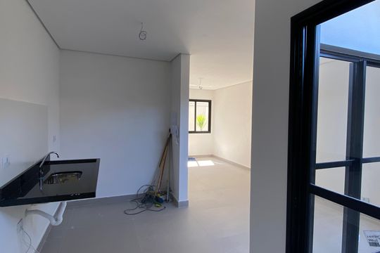 Sala - Cozinha de casa de condomínio à venda com 2 quartos, 70m² em Jardim das Flores, Osasco