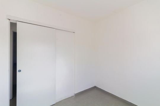 Quarto 2 de apartamento para alugar com 2 quartos, 50m² em Vila Jacuí, São Paulo