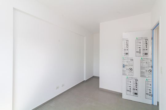 Quarto 1 de apartamento para alugar com 2 quartos, 50m² em Vila Jacuí, São Paulo