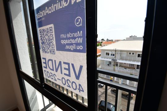 Placa de apartamento à venda com 2 quartos, 63m² em Jardim Chapadão, Campinas