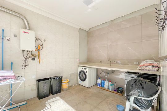 Área de Serviço de casa à venda com 5 quartos, 135m² em Remédios, Osasco