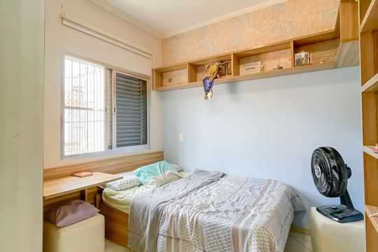 Suíte 4 de casa à venda com 5 quartos, 135m² em Remédios, Osasco