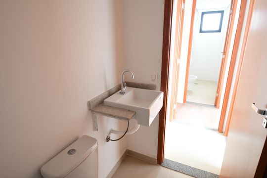 Banheiro Social de apartamento à venda com 2 quartos, 63m² em Jardim Chapadão, Campinas
