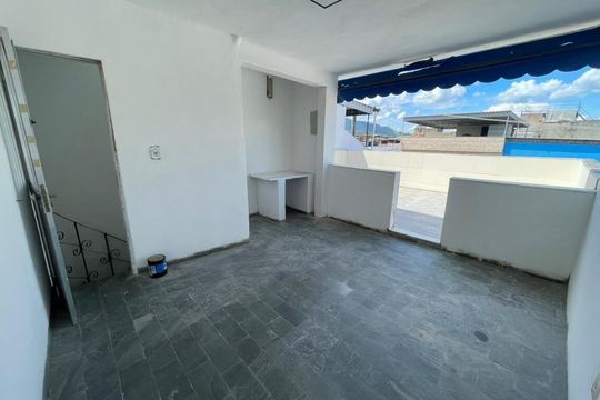 Casa para alugar com 2 quartos, 150m² em Bangu, Rio de Janeiro