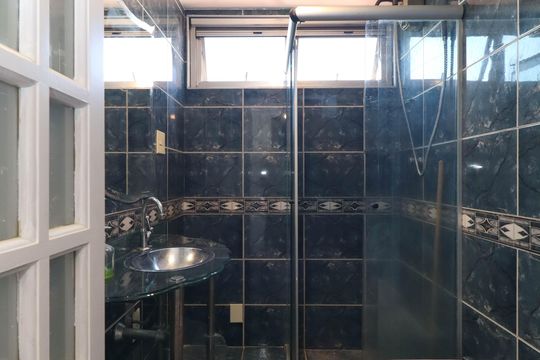 Banheiro de apartamento à venda com 2 quartos, 64m² em Sumarezinho, São Paulo
