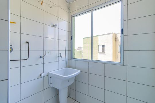 Área de Serviço de apartamento para alugar com 2 quartos, 67m² em Parque Rincao, Cotia
