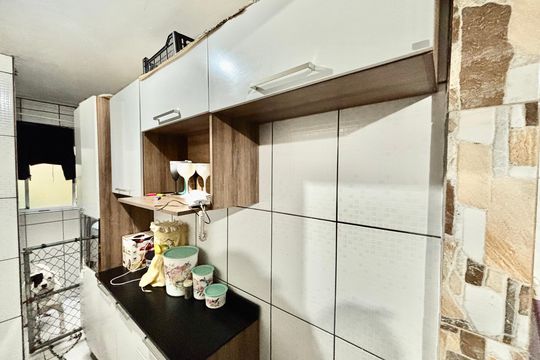 Cozinha de apartamento à venda com 2 quartos, 52m² em Jardim Maringa, São Paulo