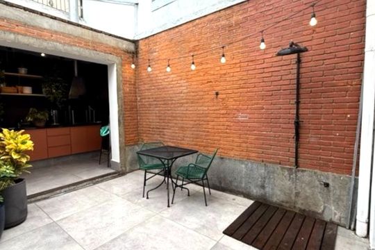 Área externa de casa à venda com 2 quartos, 155m² em Campo Belo, São Paulo