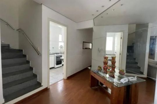 Apartamento para alugar com 2 quartos, 120m² em Buritis, Belo Horizonte
