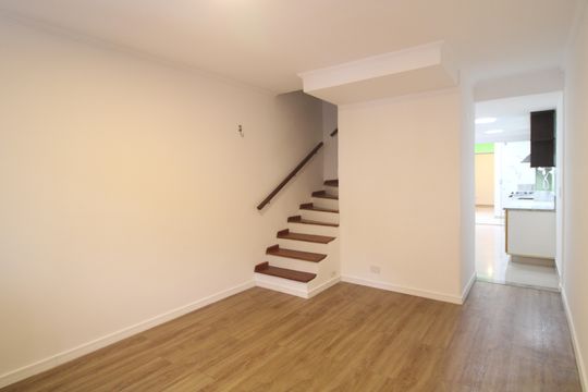 Sala de casa de condomínio à venda com 2 quartos, 75m² em Jardim Marajoara, São Paulo