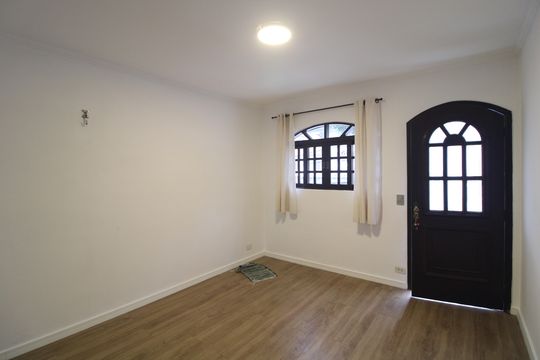 Sala de casa de condomínio para alugar com 2 quartos, 75m² em Jardim Marajoara, São Paulo