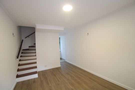 Sala de casa de condomínio à venda com 2 quartos, 75m² em Jardim Marajoara, São Paulo