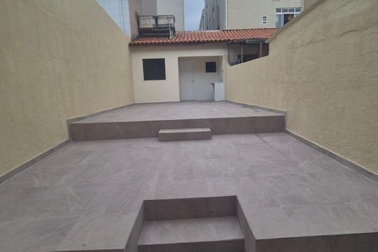 Casa à venda com 2 quartos, 131m² em Vila Maricy, Guarulhos