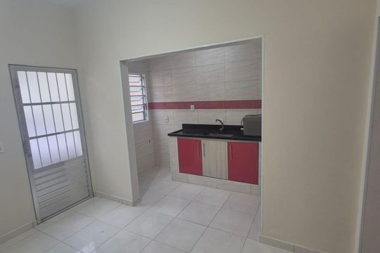 Casa à venda com 2 quartos, 131m² em Vila Maricy, Guarulhos