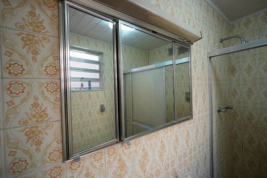 Banheiro de casa para alugar com 2 quartos, 120m² em Cambuci, São Paulo