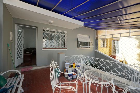 Varanda de casa para alugar com 2 quartos, 120m² em Cambuci, São Paulo