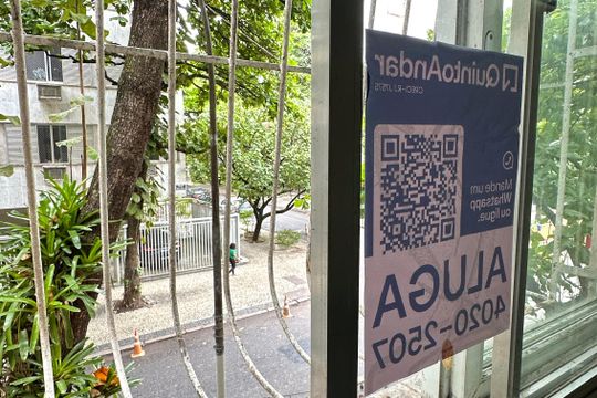 Placa de apartamento à venda com 4 quartos, 188m² em Ipanema, Rio de Janeiro