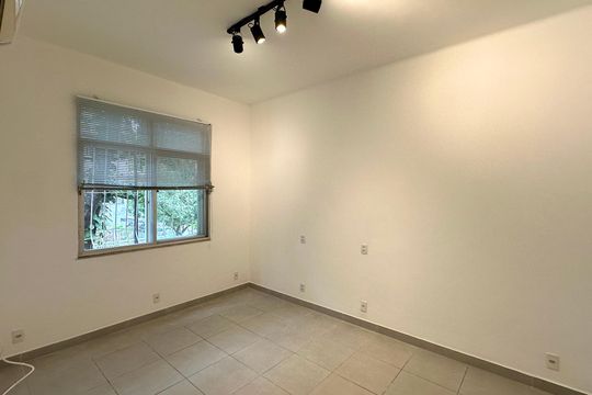 Quarto de apartamento à venda com 4 quartos, 188m² em Ipanema, Rio de Janeiro