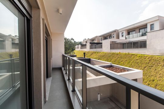 Sacada de casa de condomínio para alugar com 2 quartos, 230m² em Centro Empresarial Tamboré, Santana de Parnaíba