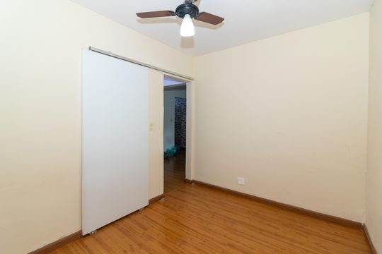 Quarto 1 de apartamento à venda com 2 quartos, 43m² em Realengo, Rio de Janeiro