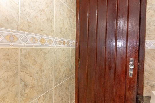 Banheiro de apartamento à venda com 2 quartos, 43m² em Realengo, Rio de Janeiro