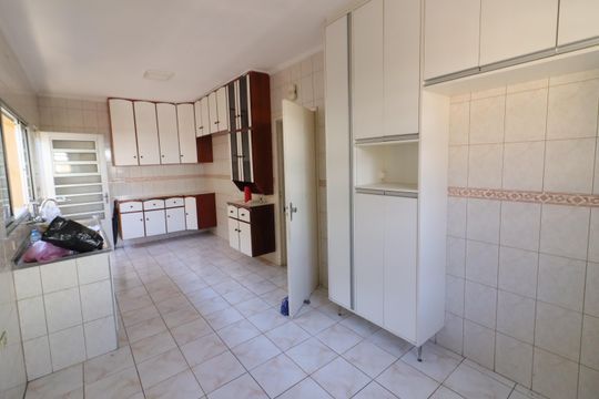 Cozinha de casa para alugar com 3 quartos, 280m² em Jardim D’abril, Osasco