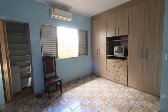 Suíte 1 de casa para alugar com 3 quartos, 280m² em Jardim D’abril, Osasco