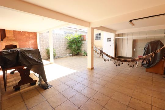 Quintal de casa para alugar com 3 quartos, 280m² em Jardim D’abril, Osasco