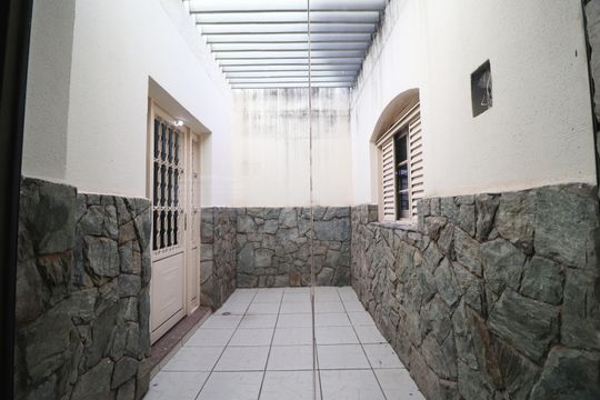Jardim de Inverno de casa para alugar com 4 quartos, 330m² em Marta Helena, Uberlândia