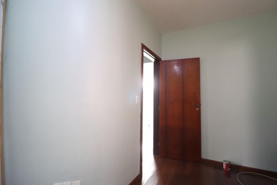 Quarto 4 de casa para alugar com 4 quartos, 330m² em Marta Helena, Uberlândia