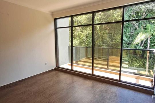 Sala de casa de condomínio para alugar com 4 quartos, 230m² em Rio Tavares Central, Florianópolis