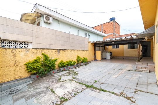 Quintal de casa à venda com 2 quartos, 200m² em Vila Santa Catarina, São Paulo