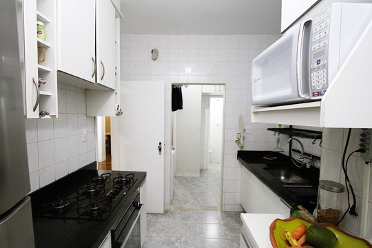 Cozinha de apartamento para alugar com 3 quartos, 100m² em Buritis, Belo Horizonte