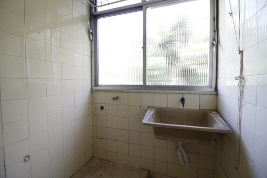 Área de Serviço de apartamento para alugar com 3 quartos, 55m² em Taquara, Rio de Janeiro