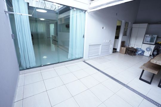 Casa de Condomínio à venda com 3 quartos, 129m² em Jardim Europa, Goiânia