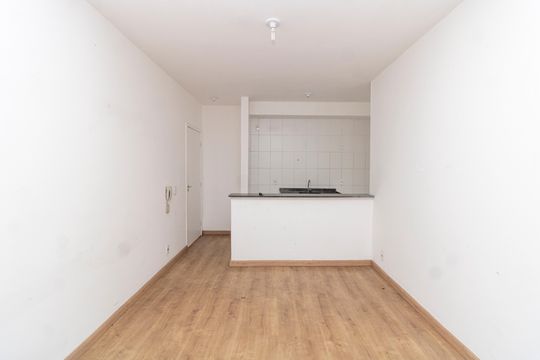Sala de apartamento para alugar com 2 quartos, 91m² em Furnas, São Paulo