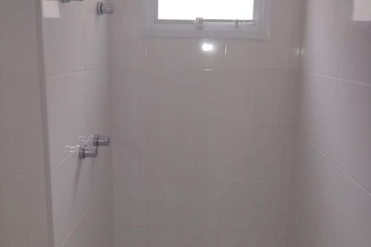 Banheiro de apartamento à venda com 2 quartos, 44m² em Jardim Iris, São Paulo