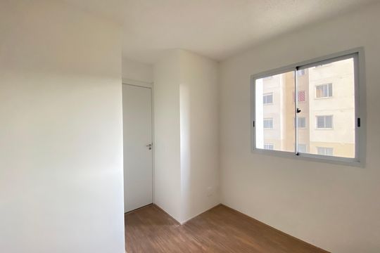 Quarto 2 de apartamento para alugar com 2 quartos, 32m² em Parque Novo Mundo, São Paulo