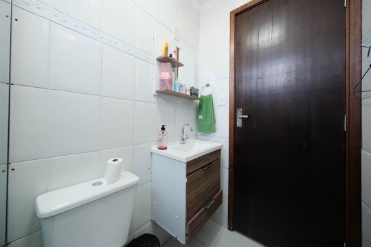Banheiro de apartamento à venda com 2 quartos, 50m² em Vila Silvia, São Paulo