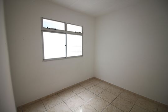 Quarto 2 de apartamento para alugar com 2 quartos, 60m² em Bairro da Glória, Contagem