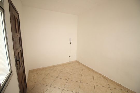 Sala de apartamento para alugar com 2 quartos, 60m² em Bairro da Glória, Contagem