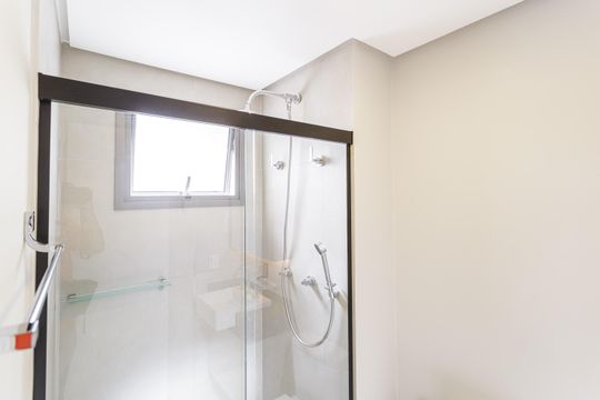 Banheiro da Suíte de apartamento à venda com 1 quarto, 35m² em Indianópolis, São Paulo