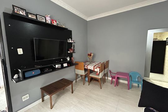 Sala de casa de condomínio à venda com 2 quartos, 70m² em Todos Os Santos, Rio de Janeiro