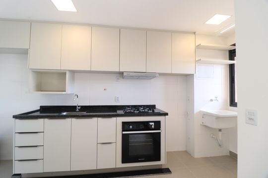 Cozinha de apartamento para alugar com 2 quartos, 67m² em Granja Marileusa, Uberlândia