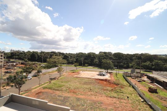Vista de apartamento para alugar com 2 quartos, 67m² em Granja Marileusa, Uberlândia